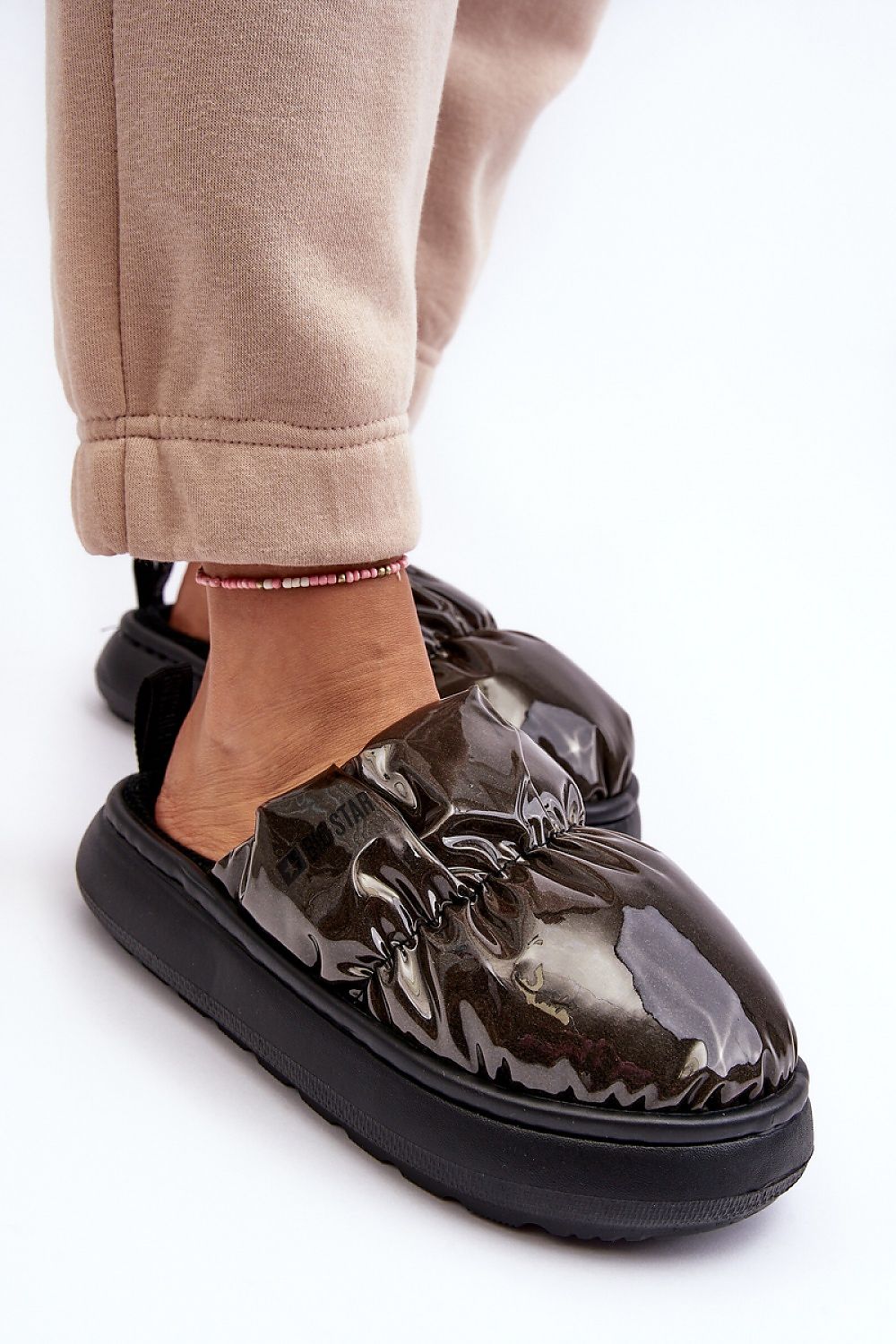 Šlepetės model 188674 Step in style