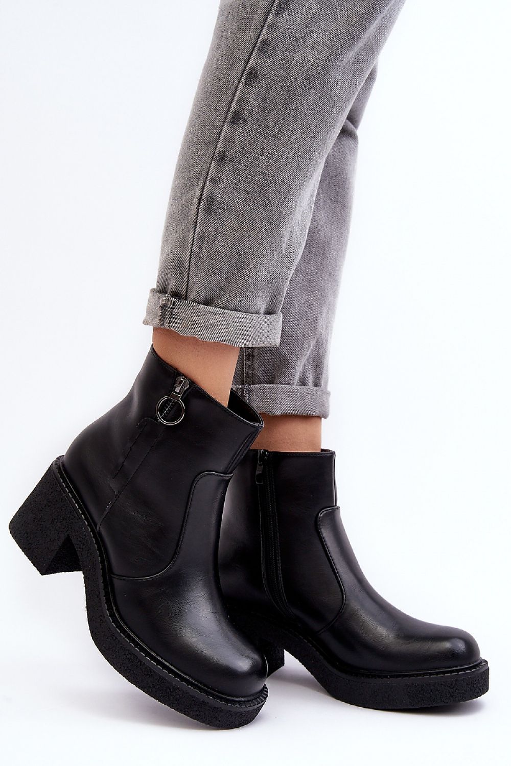 Batai model 190206 Step in style