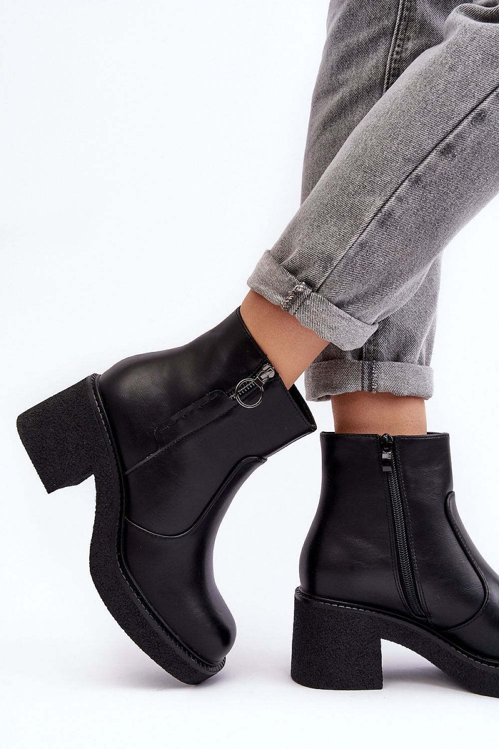 Batai model 190206 Step in style