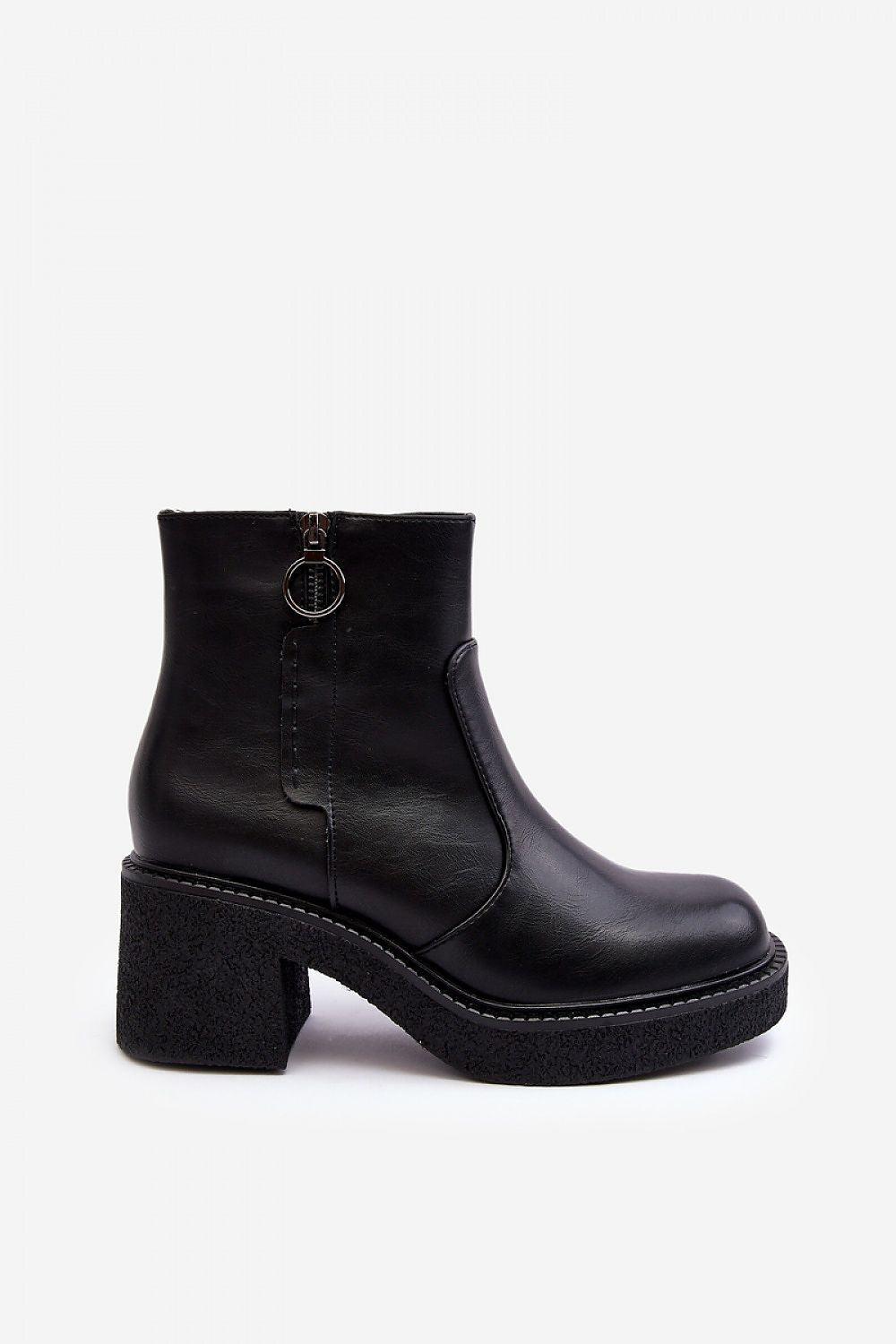 Batai model 190206 Step in style