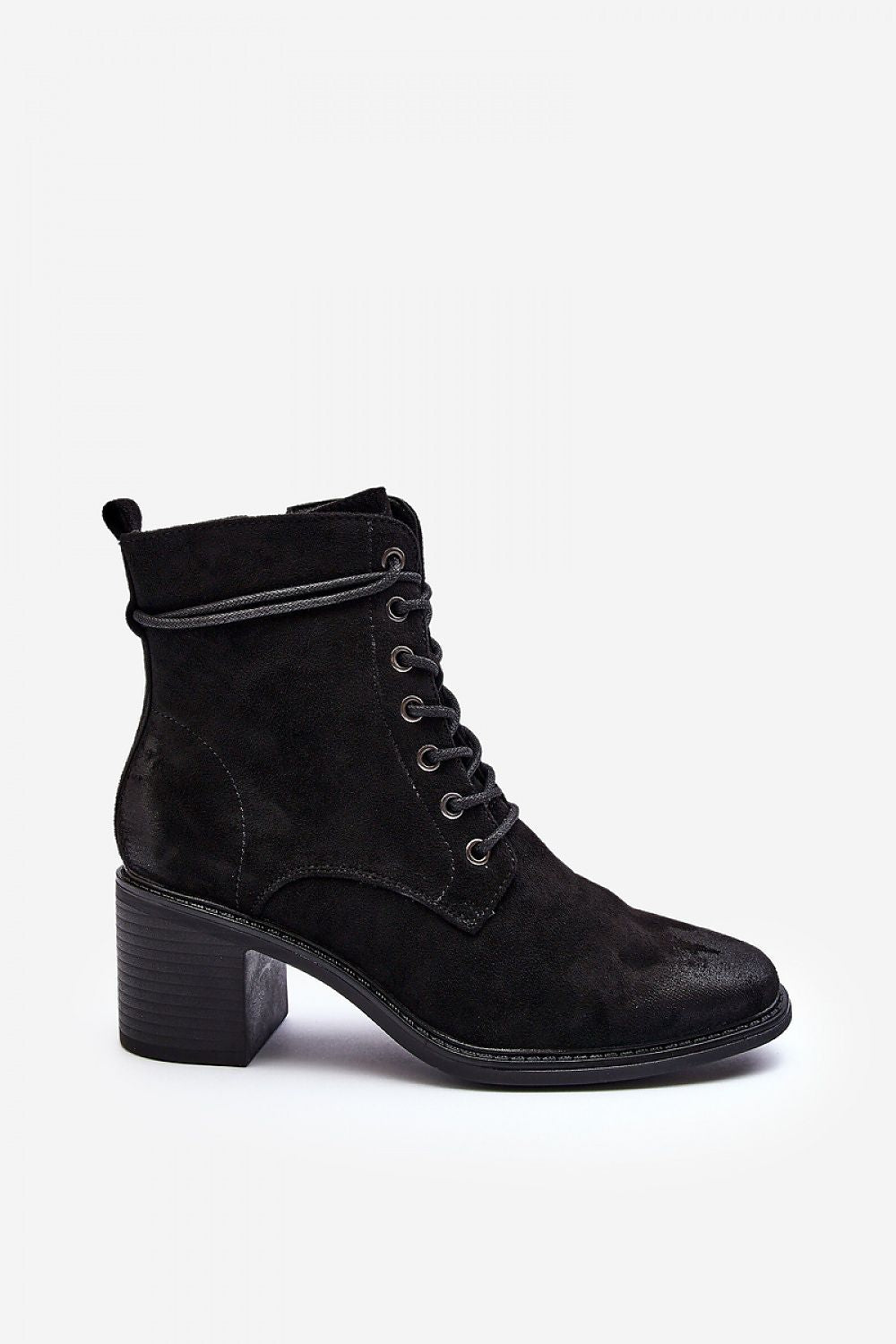 Batai su kulnu model 192122 Step in style