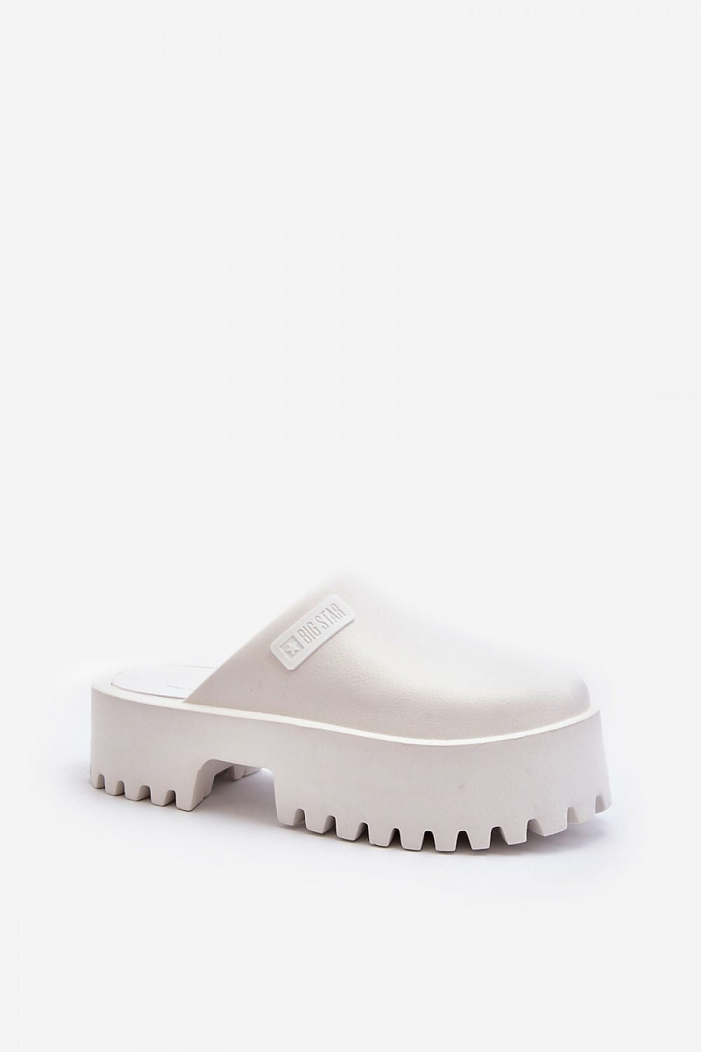 Šlepetės model 194121 Step in style