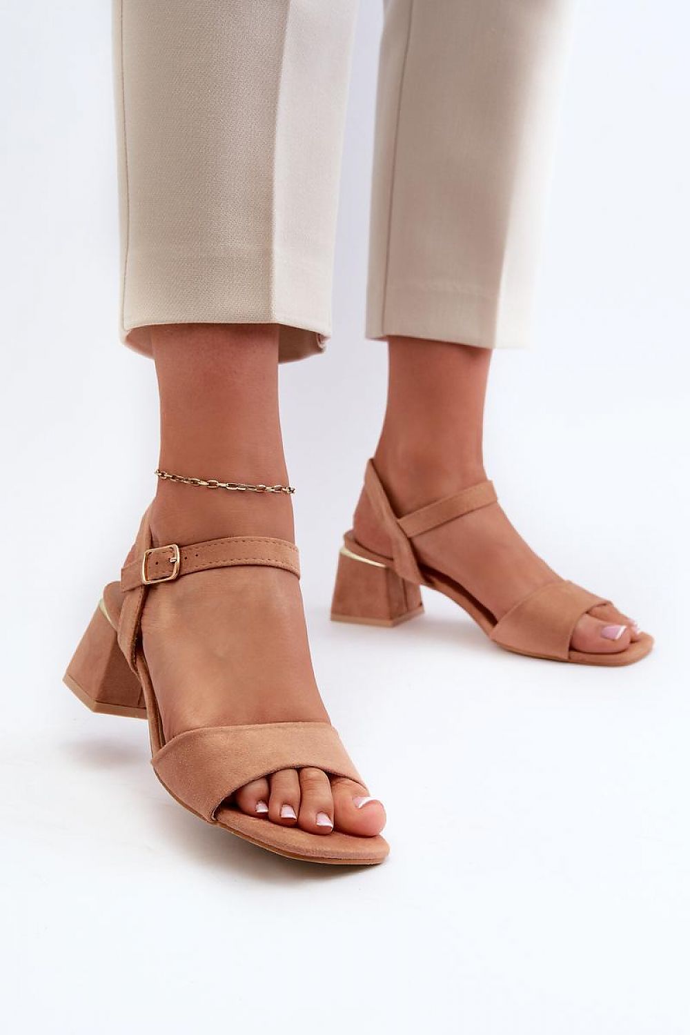 Sandalai model 197590 Step in style