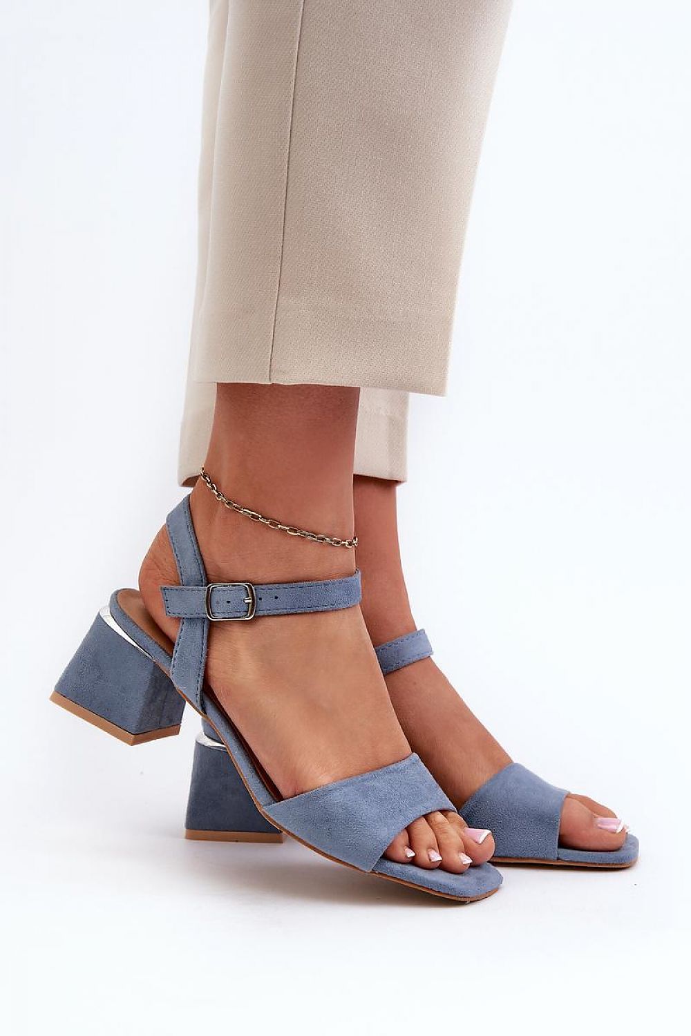 Sandalai model 197592 Step in style