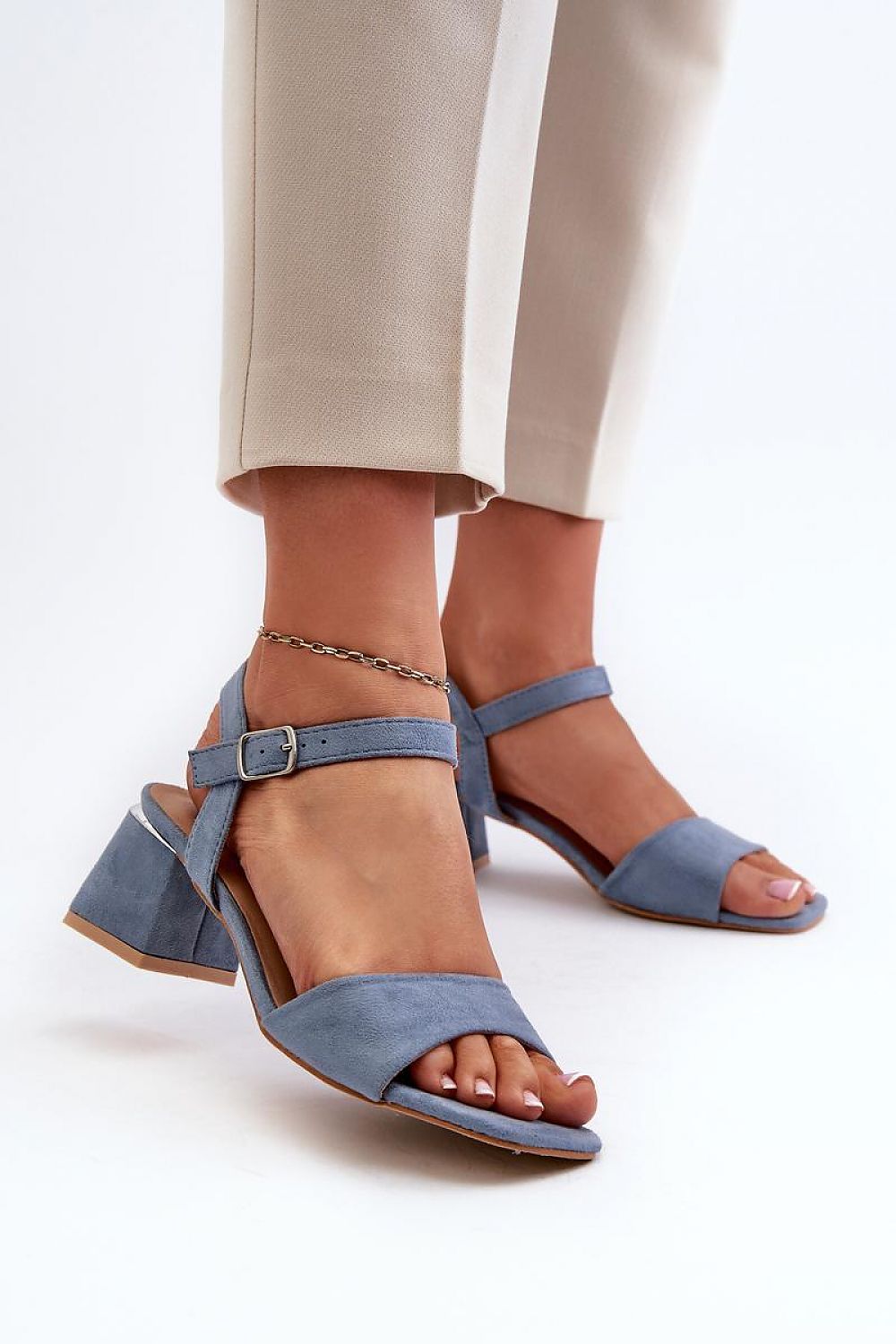 Sandalai model 197592 Step in style