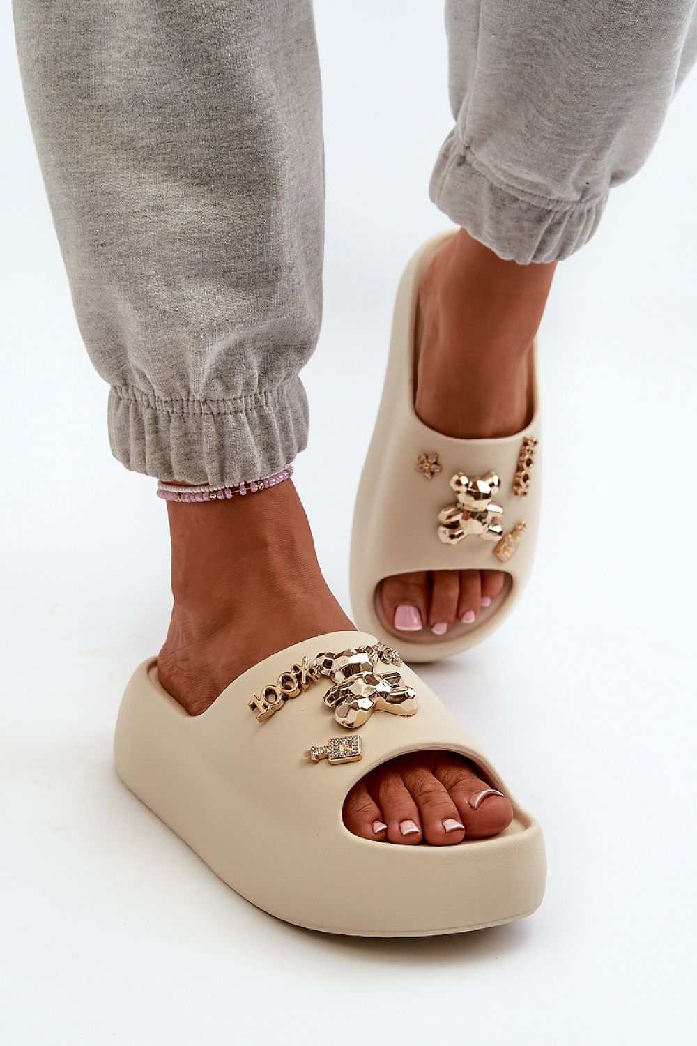 Šlepetės model 198426 Step in style