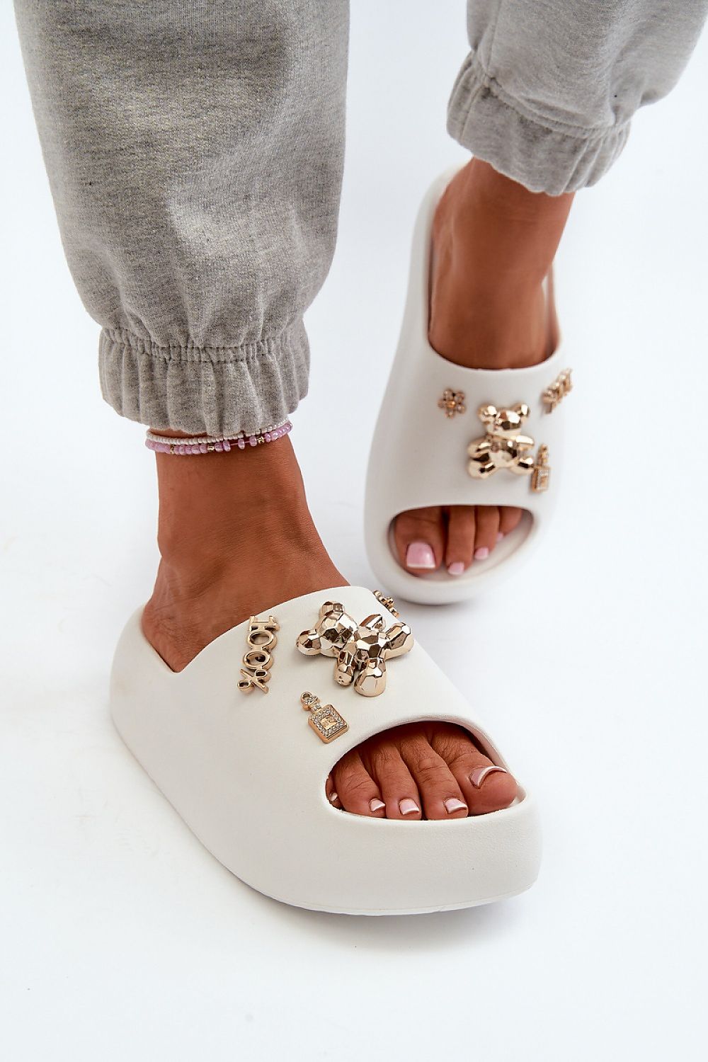 Šlepetės model 198427 Step in style
