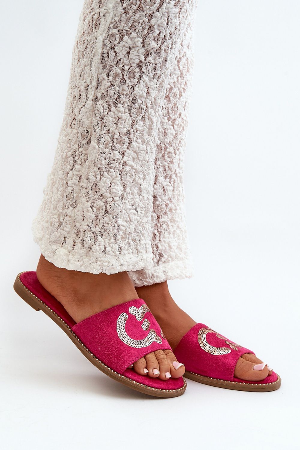 Šlepetės model 198622 Step in style
