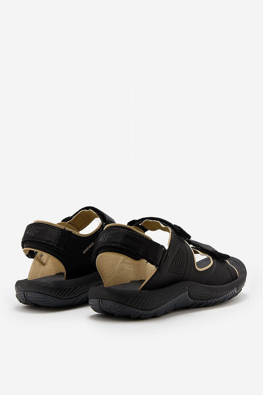 Sandalai model 198777 Step in style