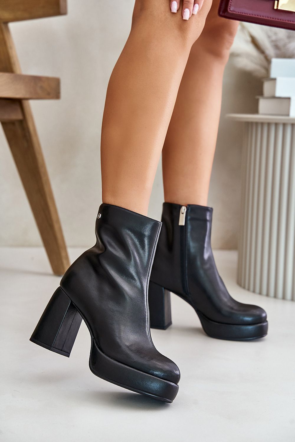 Batai su kulnu model 201535 Step in style