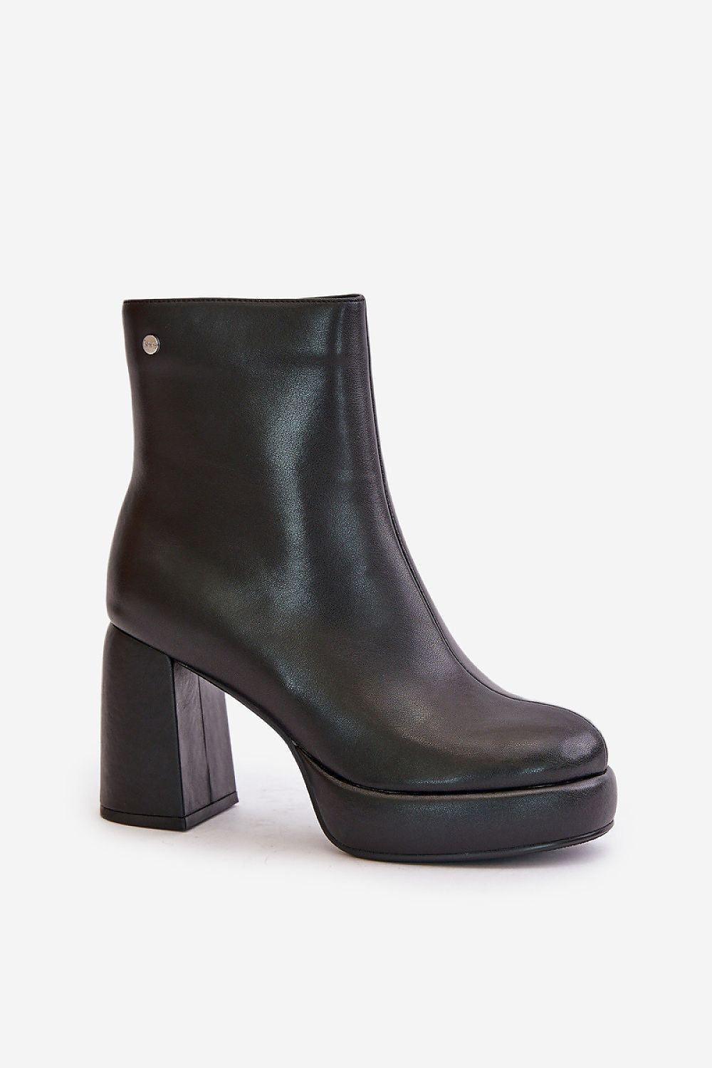 Batai su kulnu model 201535 Step in style