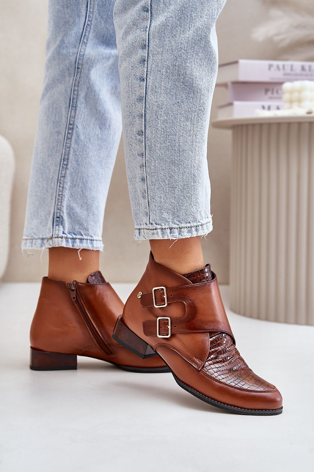 Batai model 202112 Step in style