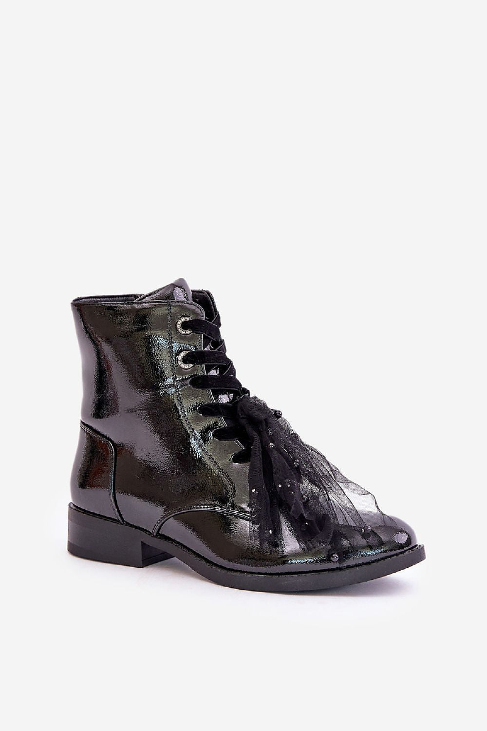 Batai model 202114 Step in style