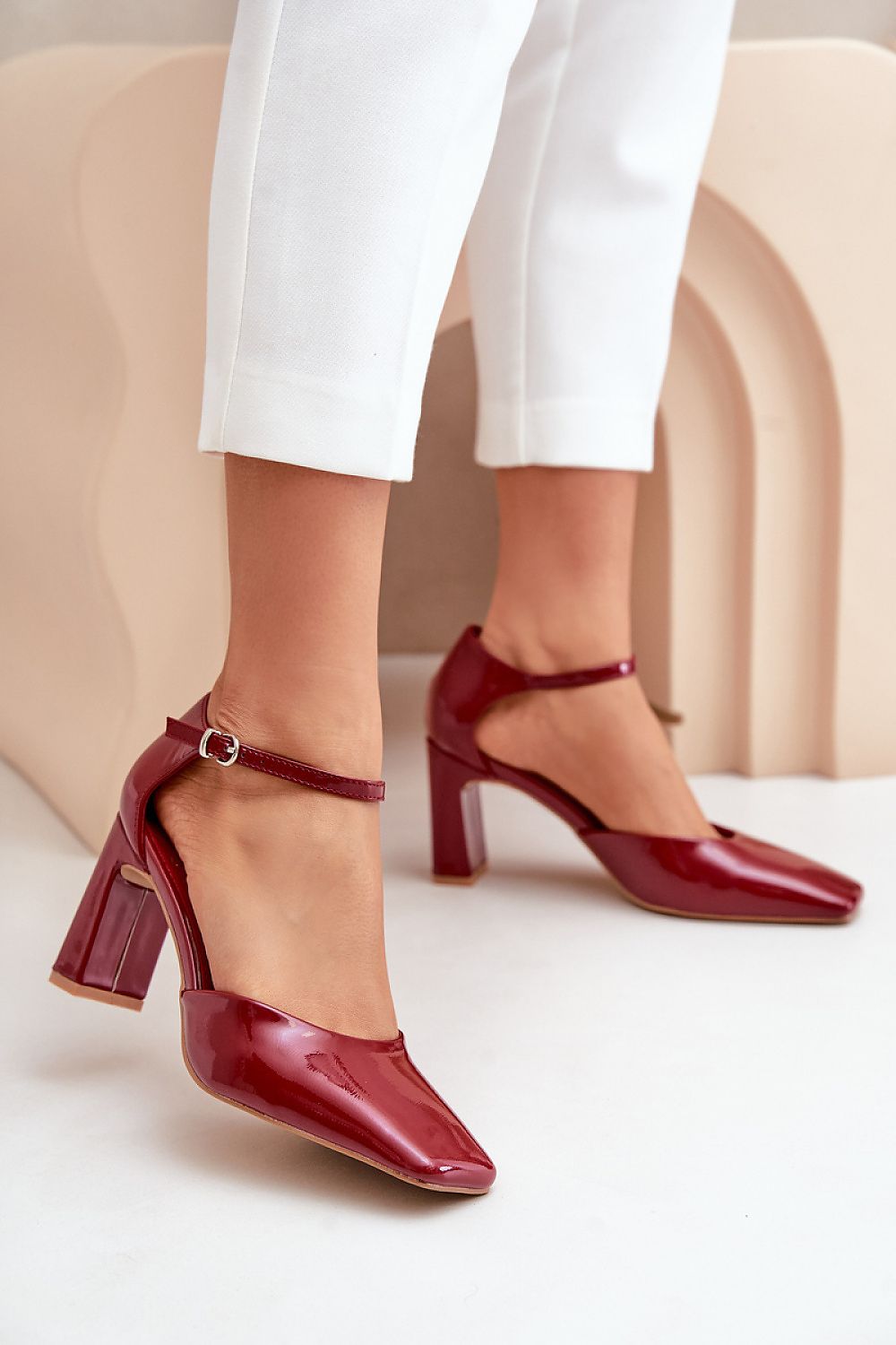 Batai blokiniu kulnu model 203596 Step in style