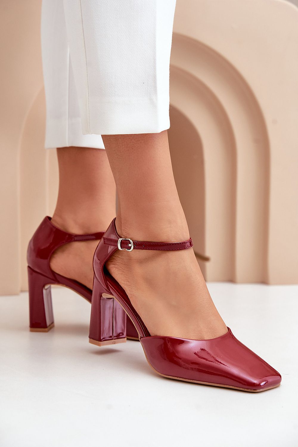 Batai blokiniu kulnu model 203596 Step in style