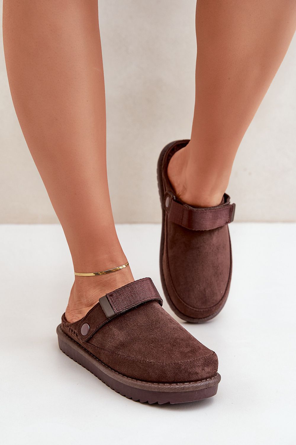 Šlepetės model 204651 Step in style