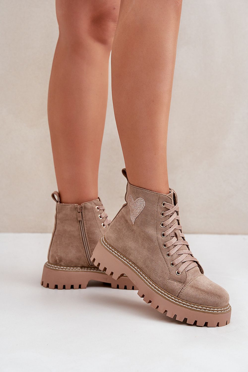 Batai model 204727 Step in style