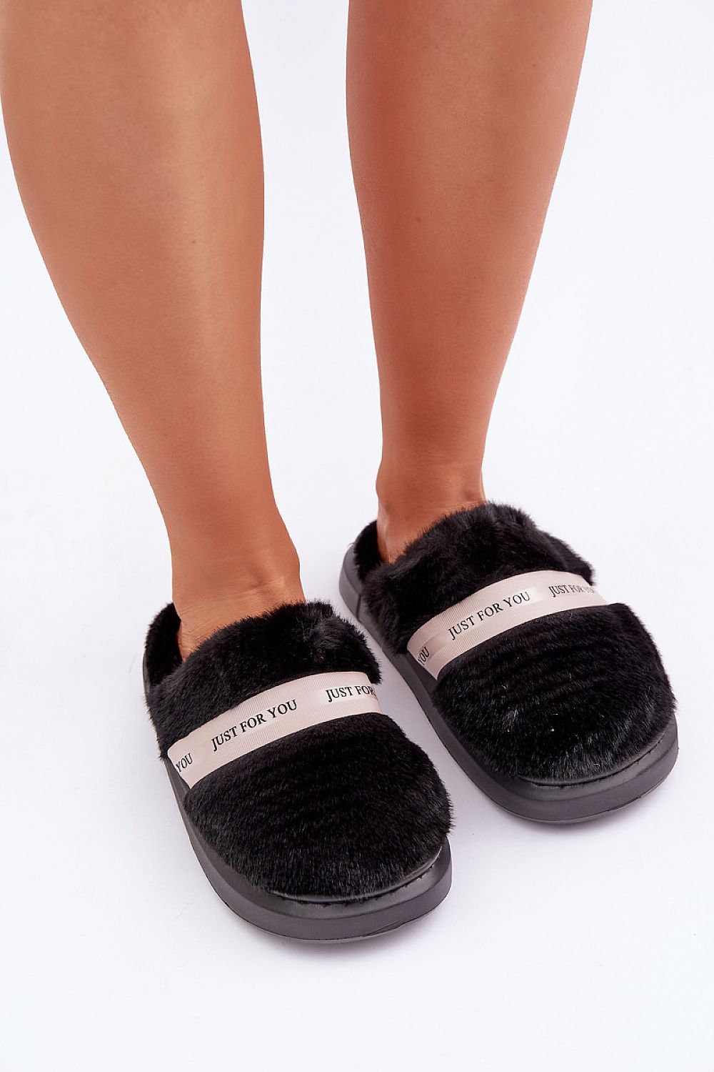Šlepetės model 204935 Step in style
