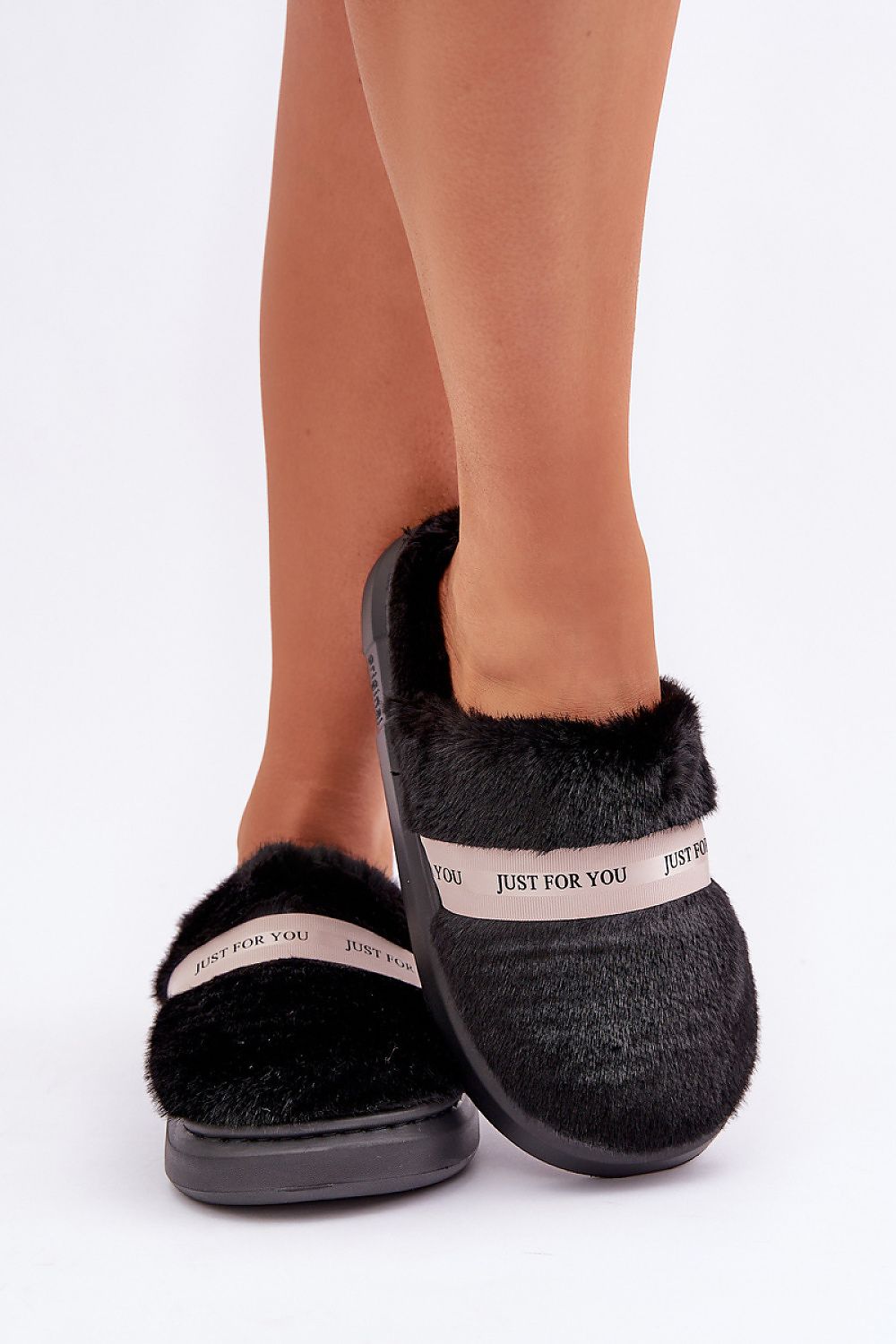 Šlepetės model 204935 Step in style