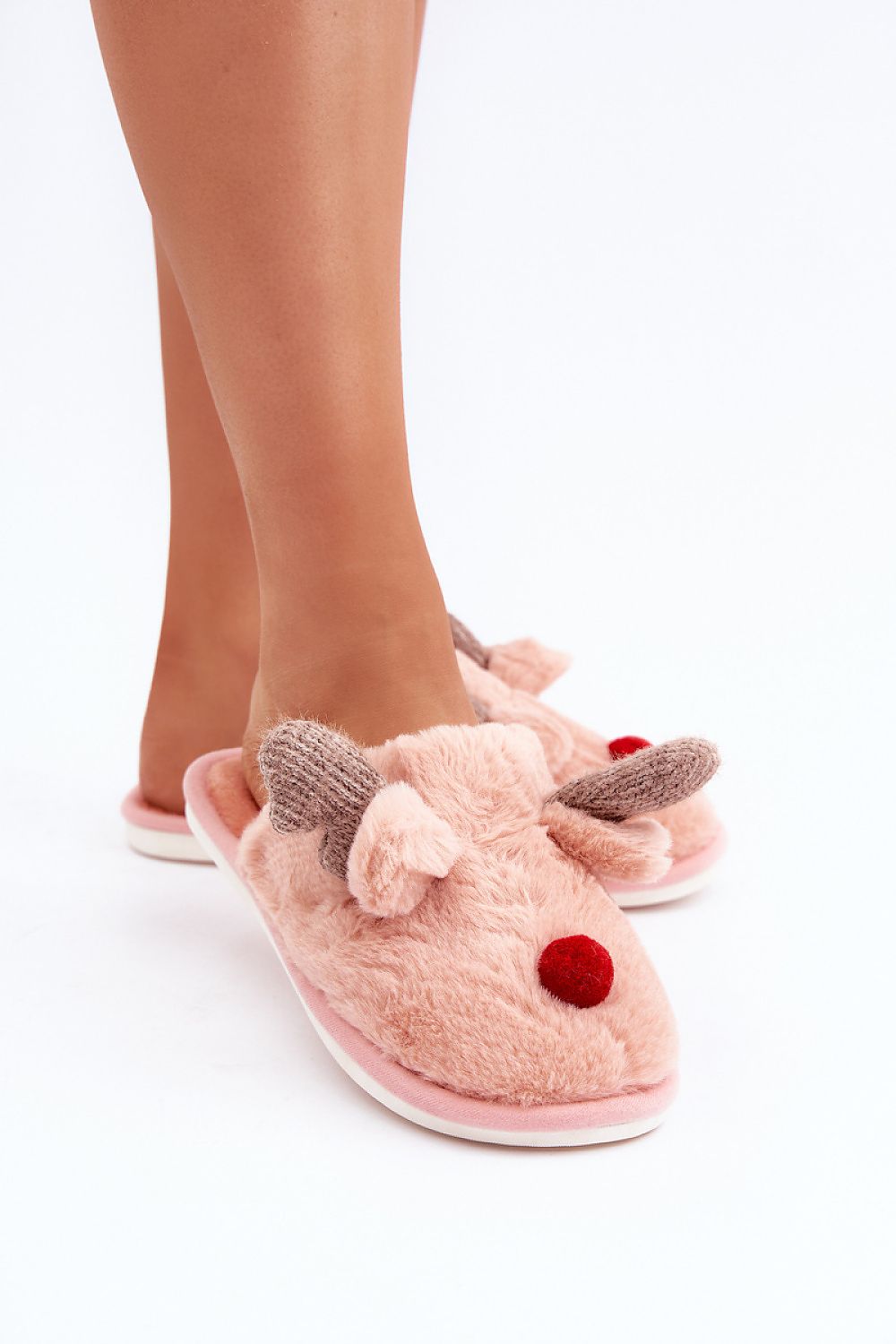 Šlepetės model 204937 Step in style