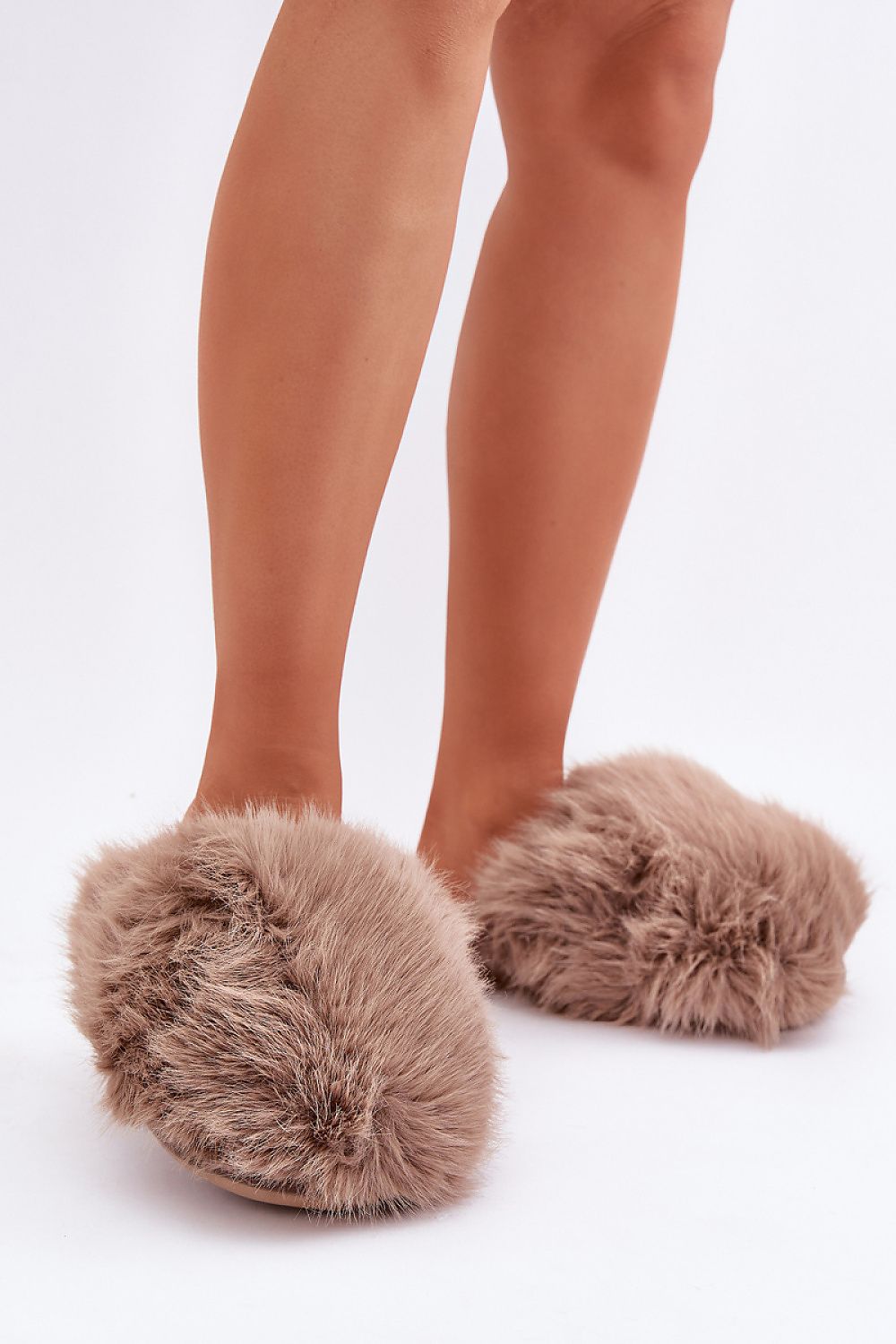 Šlepetės model 204953 Step in style