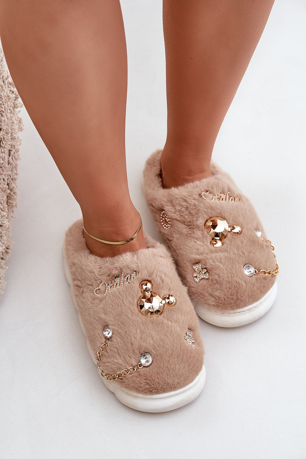 Šlepetės model 204955 Step in style