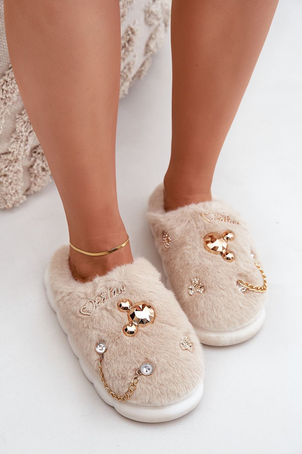 Šlepetės model 204957 Step in style