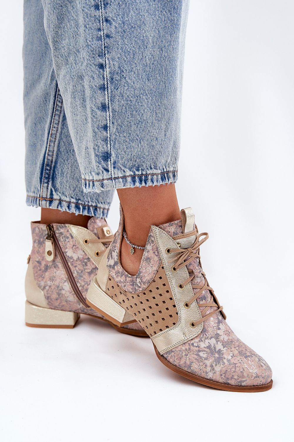 Batai model 211091 Step in style