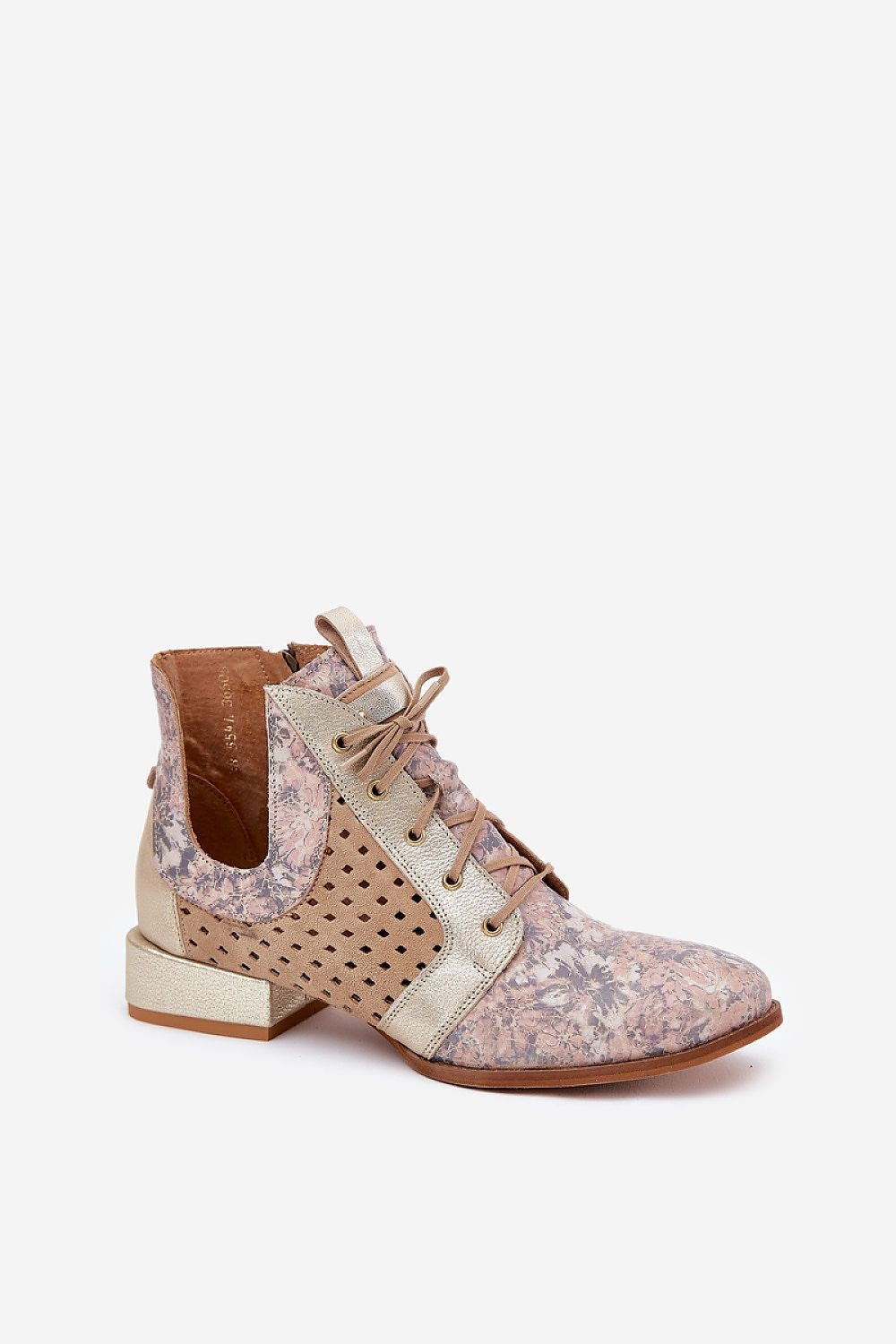 Batai model 211091 Step in style