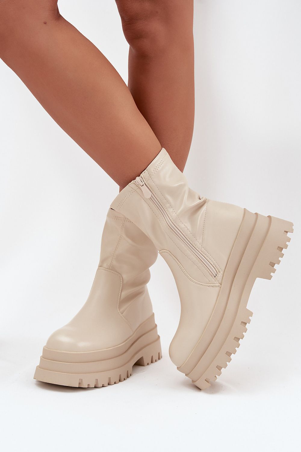 Batai model 216654 Step in style