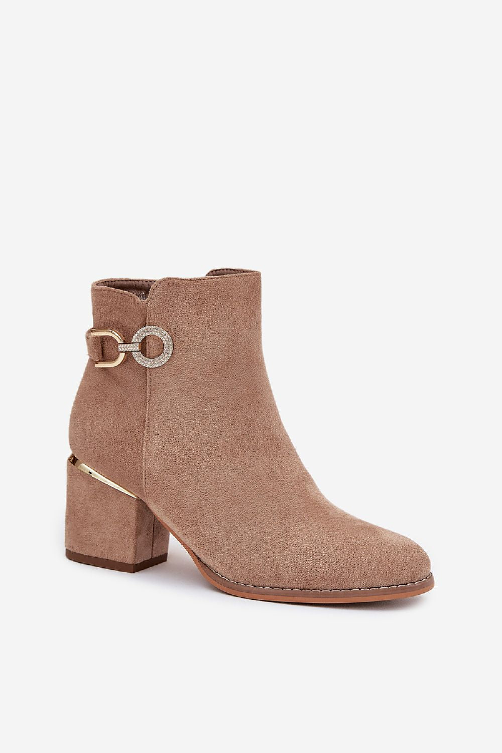 Batai su kulnu model 216807 Step in style