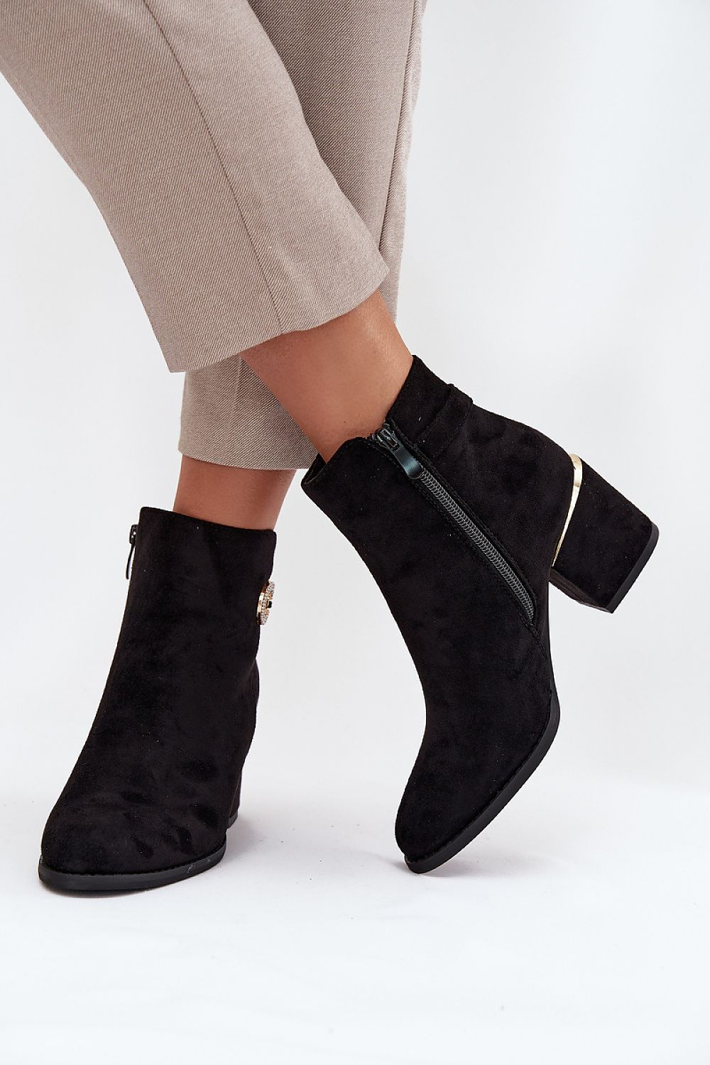 Batai su kulnu model 216808 Step in style