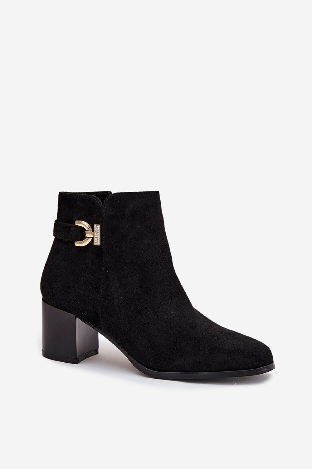 Batai su kulnu model 216813 Step in style