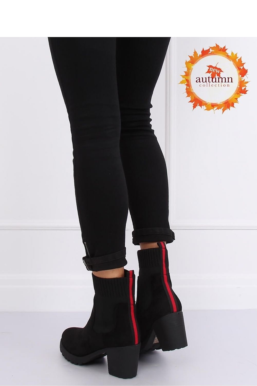 Batai su kulnu model 135821 Inello