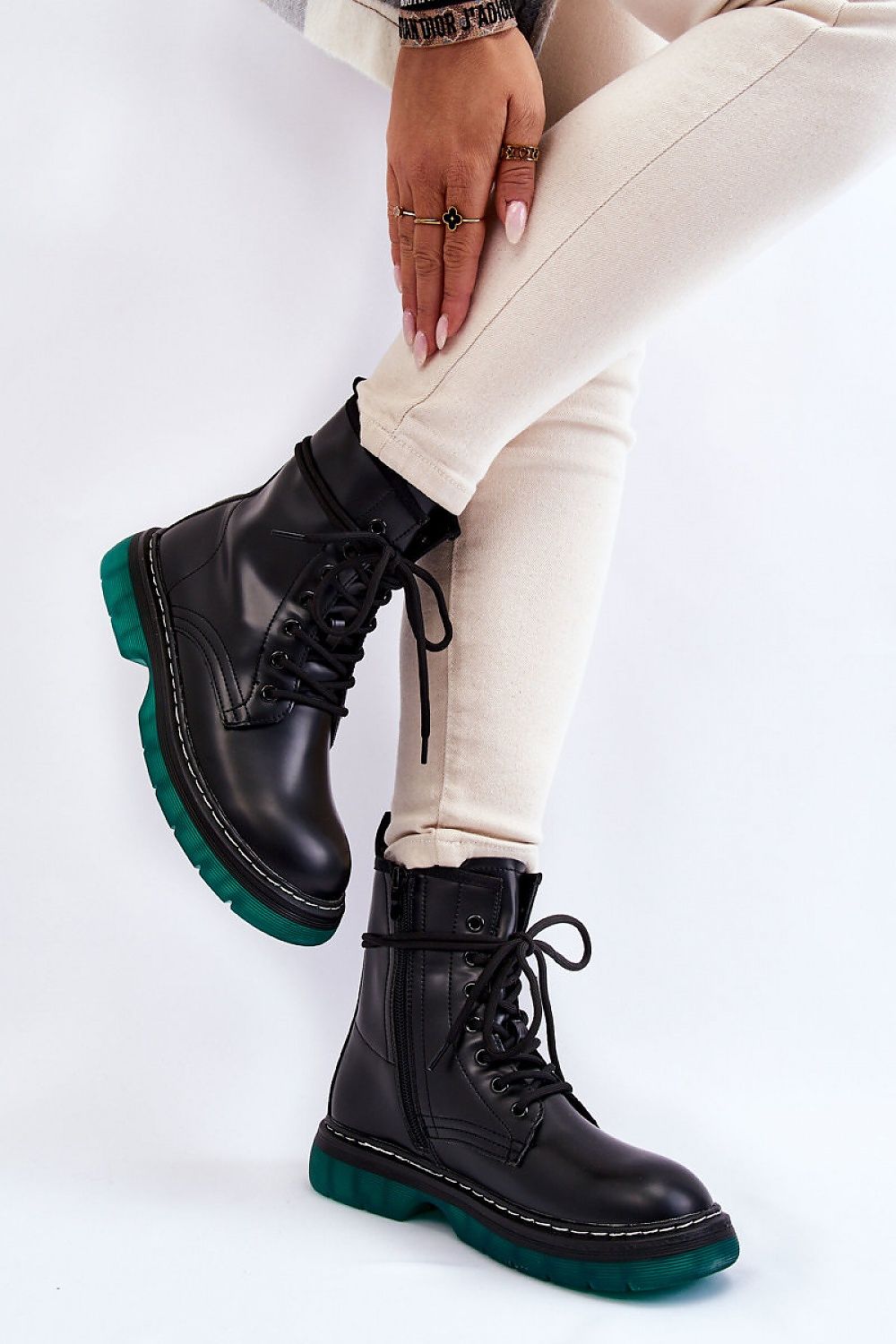 Batai model 174144 Step in style