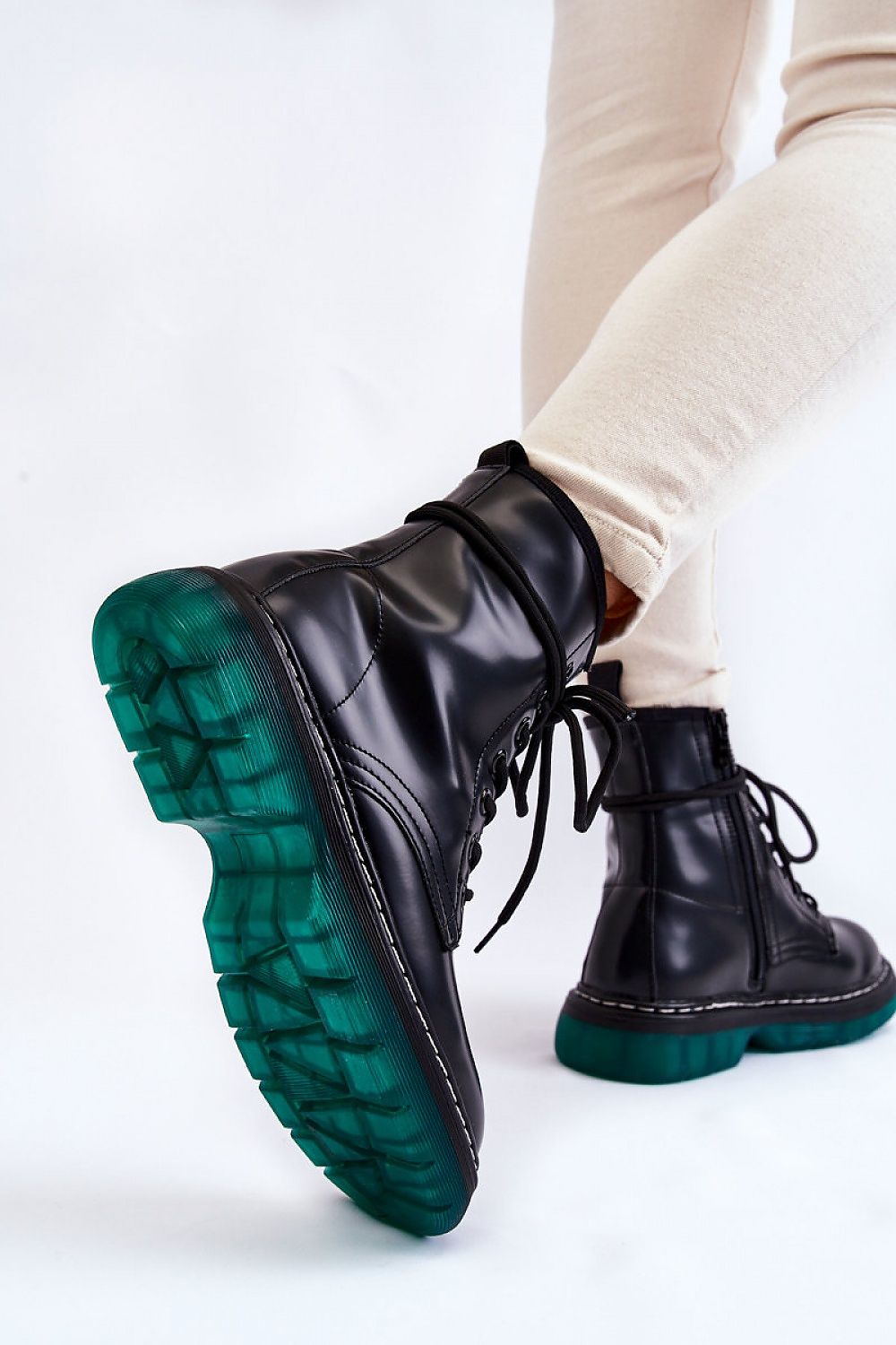 Batai model 174144 Step in style