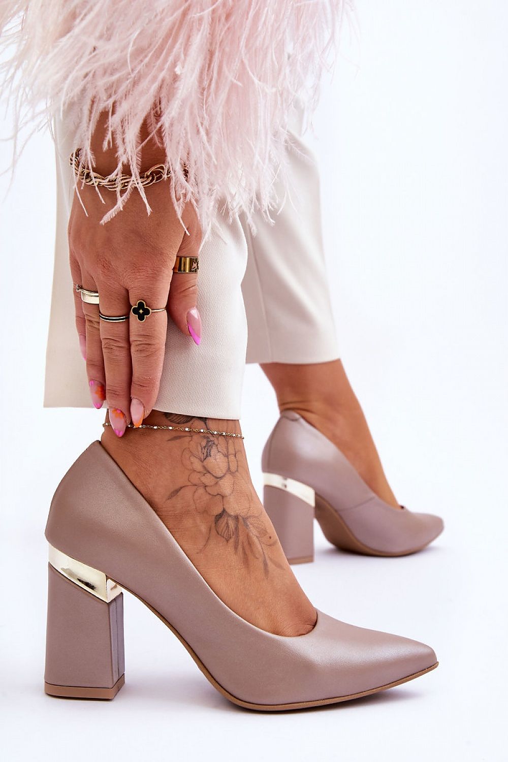 Batai blokiniu kulnu model 177681 Step in style