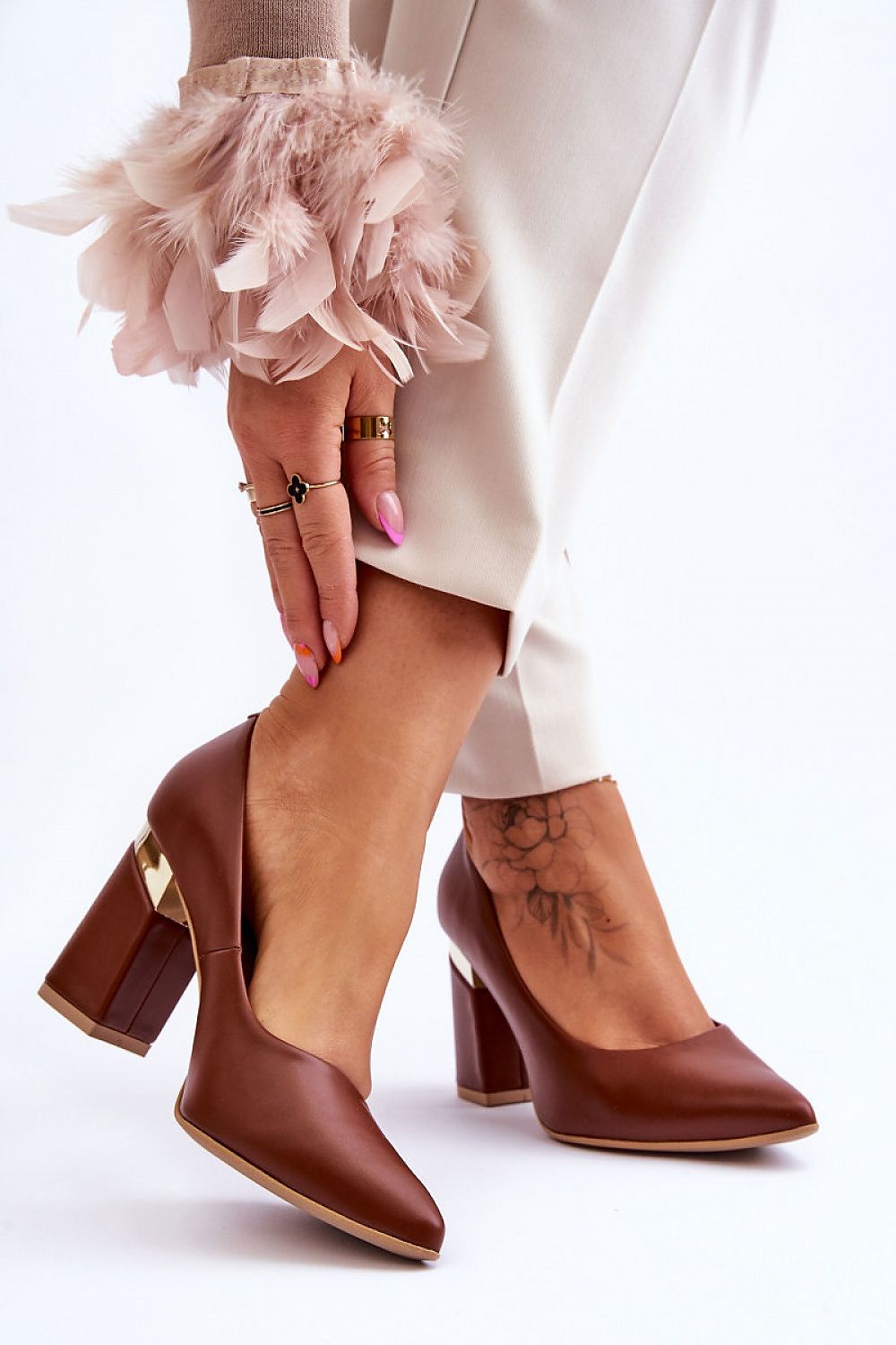 Batai blokiniu kulnu model 177683 Step in style