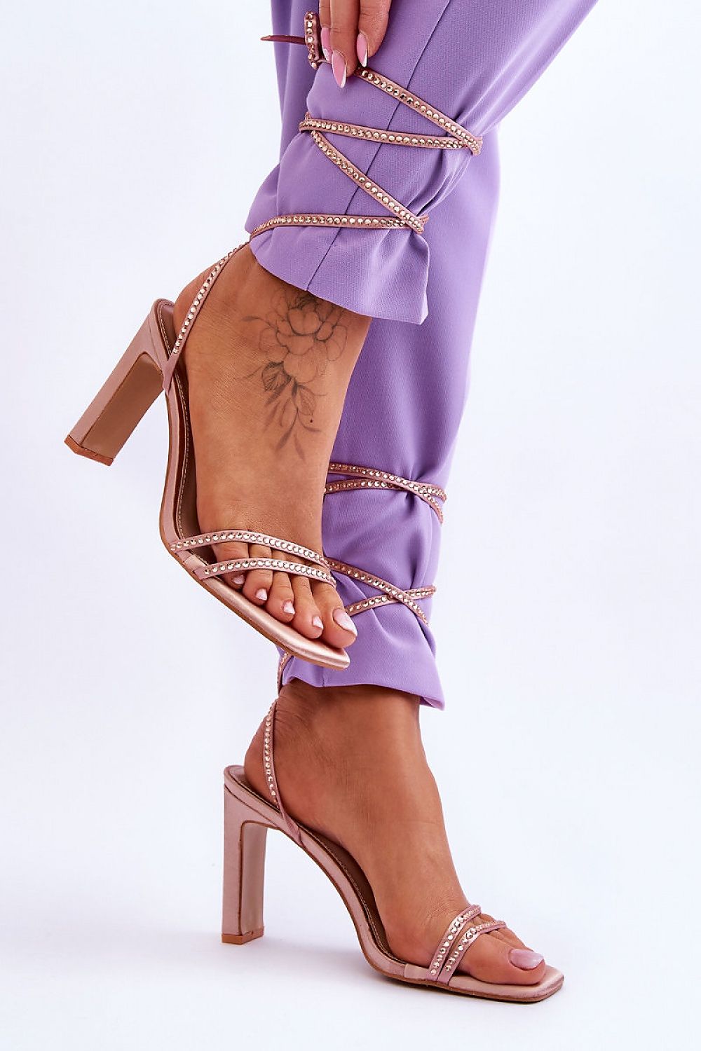 Sandalai su dirželiais model 179622 Step in style