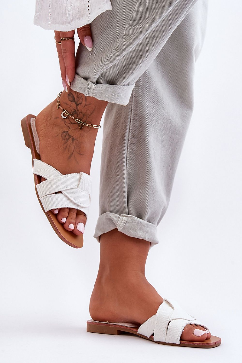 Šlepetės model 183490 Step in style