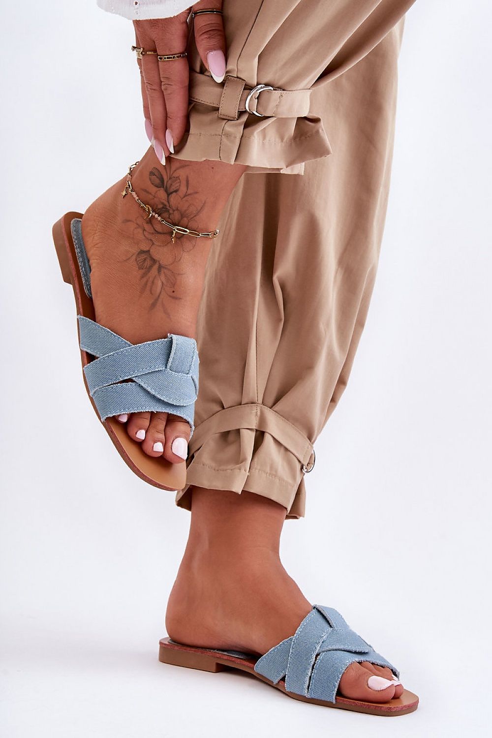 Šlepetės model 183491 Step in style