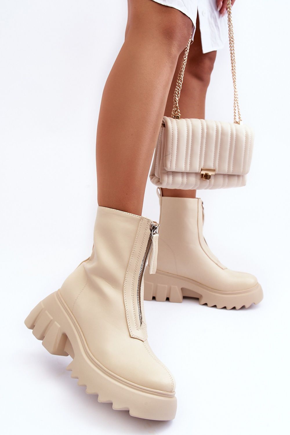Batai model 185615 Step in style