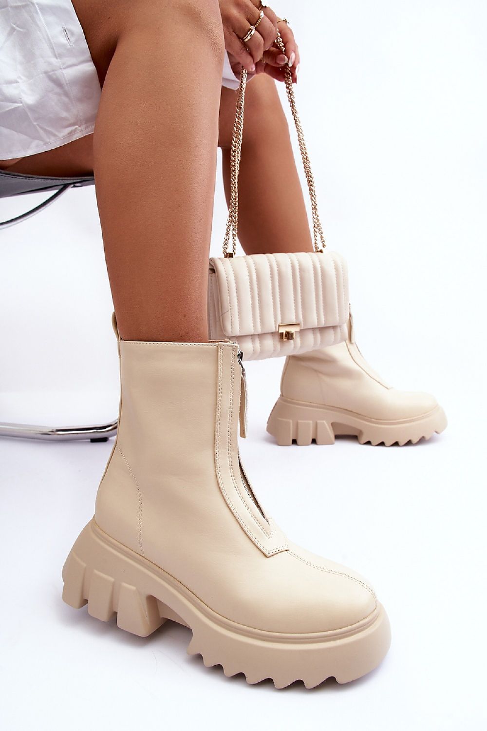 Batai model 185615 Step in style