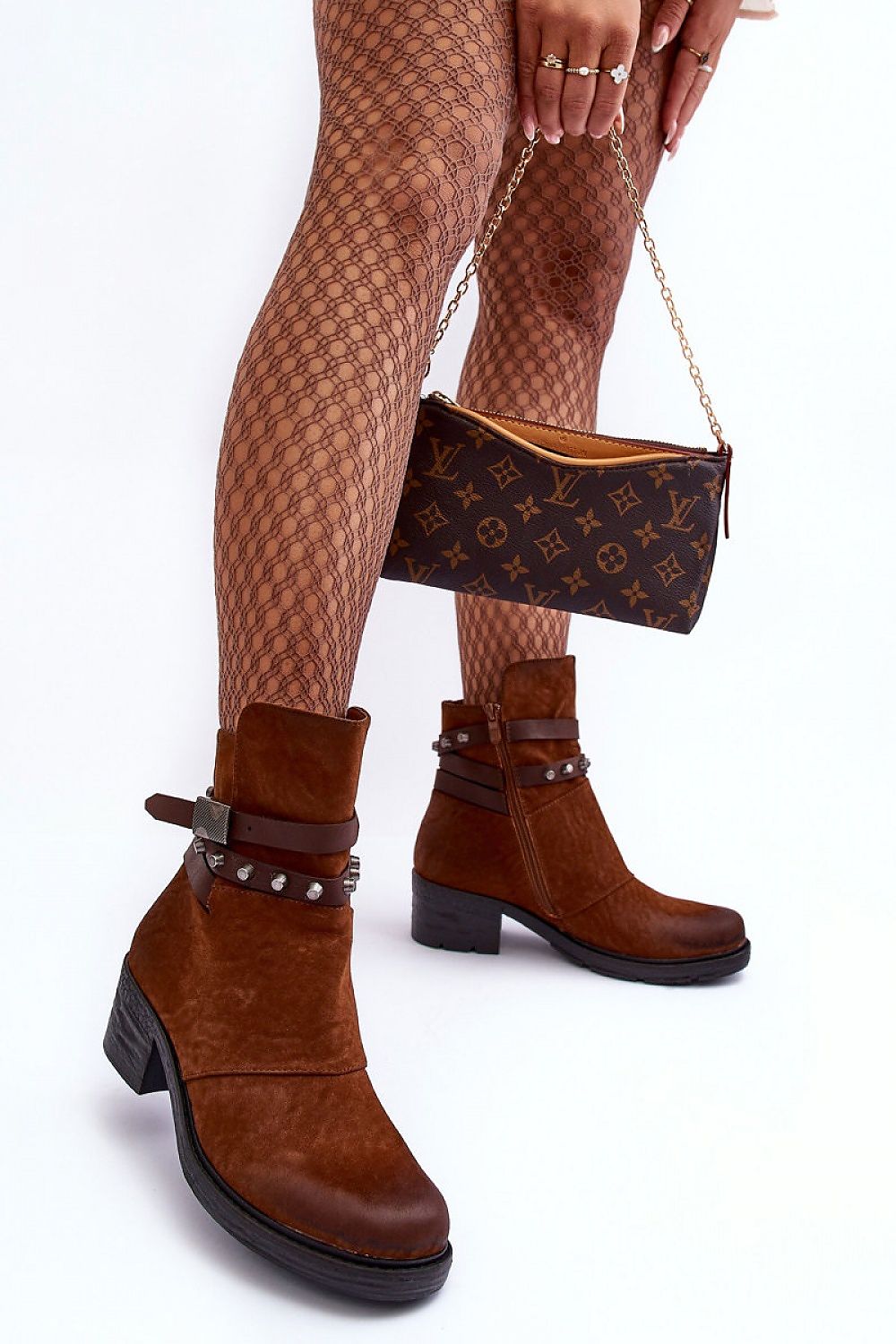 Batai su kulnu model 185640 Step in style