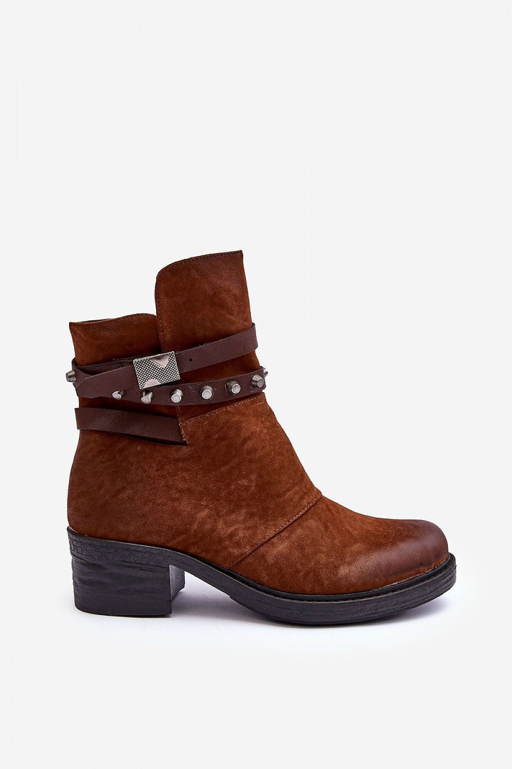 Batai su kulnu model 185640 Step in style
