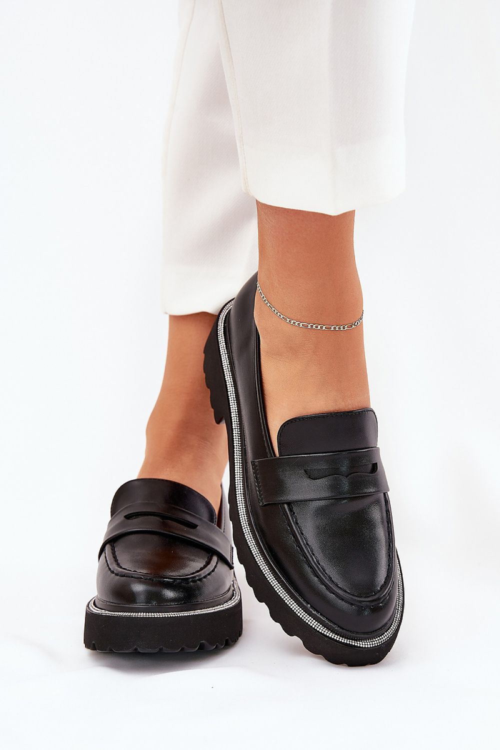  Mockasinai model 211107 Step in style 