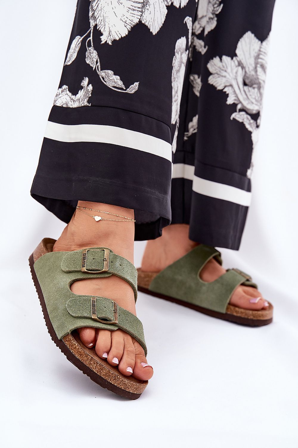  Šlepetės model 211683 Step in style 