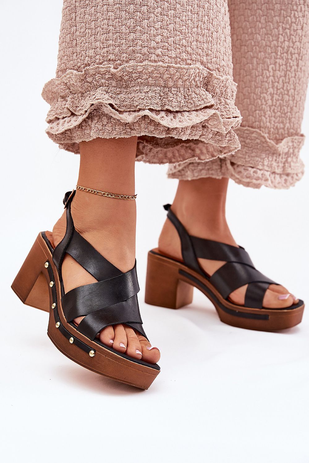  Sandalai su kulnu model 214744 Step in style 