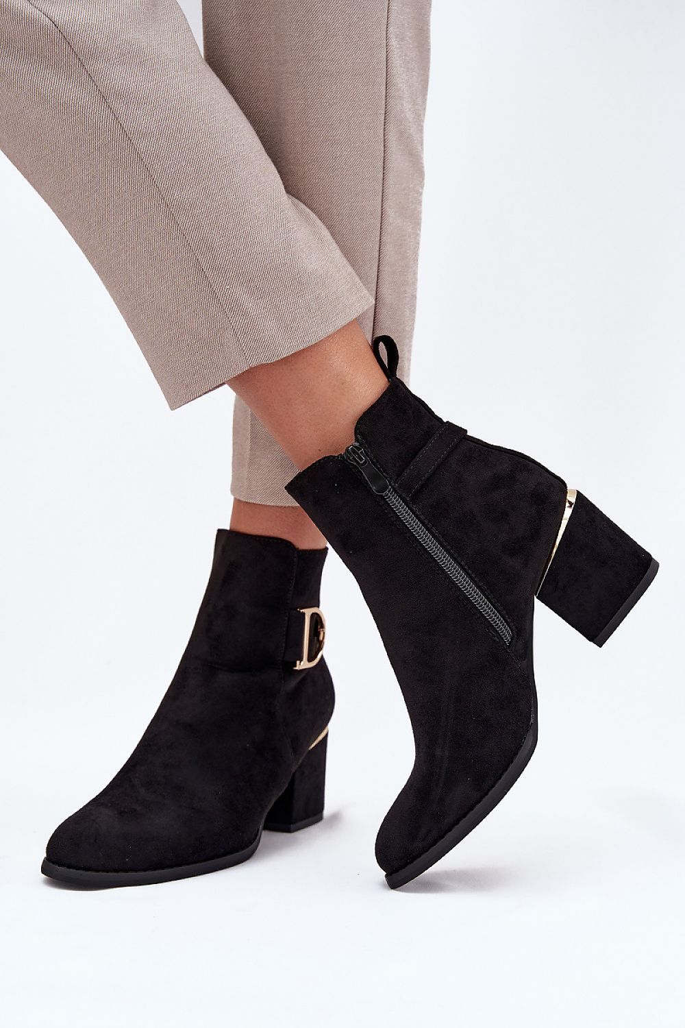  Batai su kulnu model 216809 Step in style 